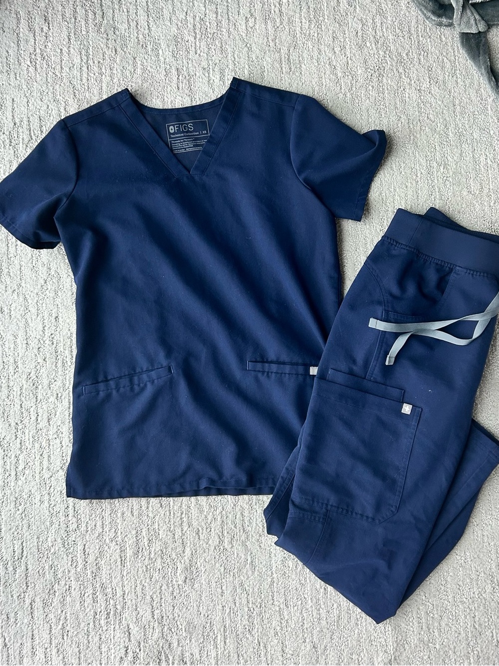 Figs Navy Scrub Top and Pants Set- Women’s